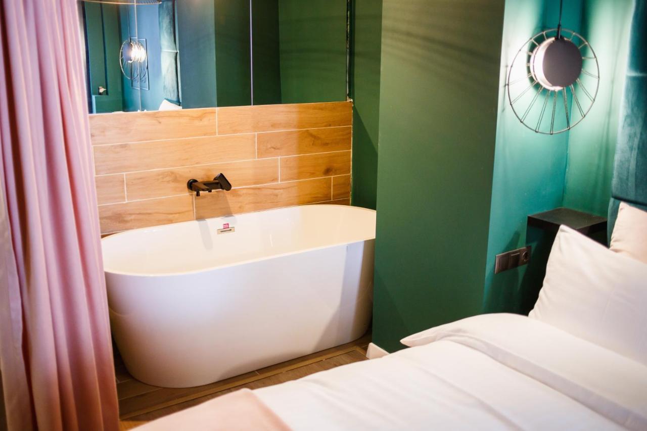 Green Velvet City Retreat Oradea Luaran gambar